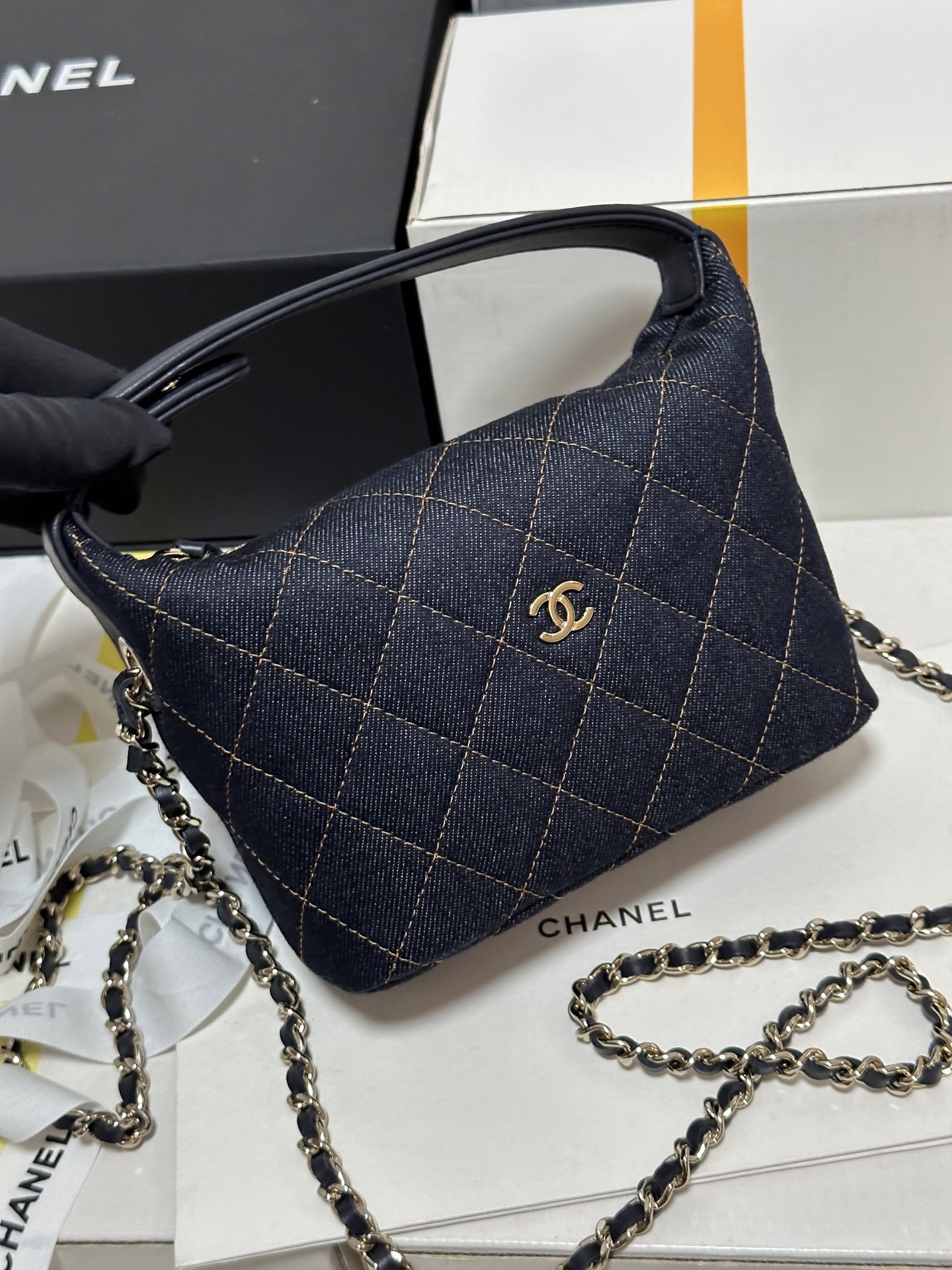 💥Chanel 261 Dark Blue Denim R&B Box Bag Limited Edition (26 items)
