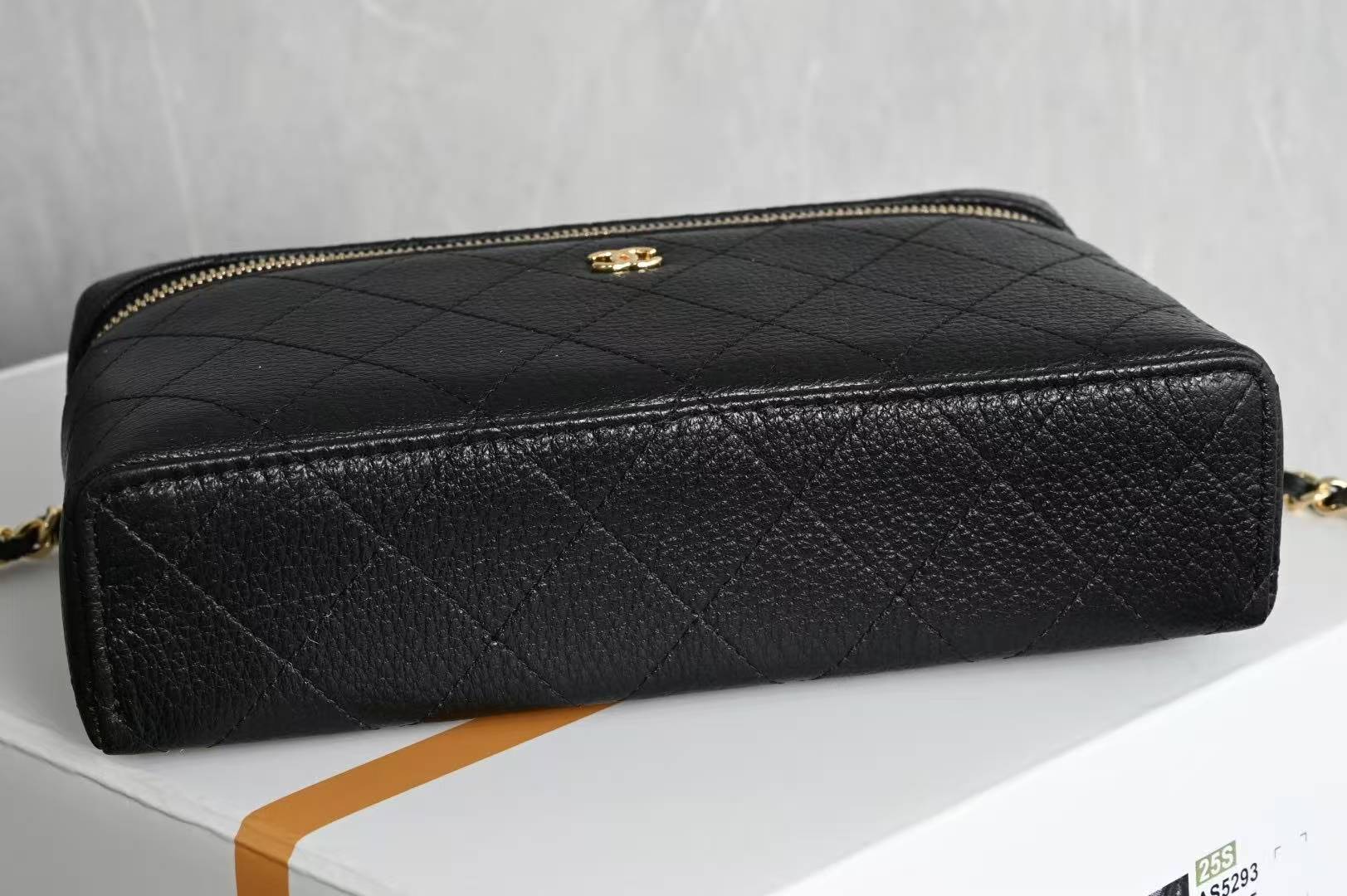 ✨New Arrival, In Stock✨ 26S Original L Box👛
