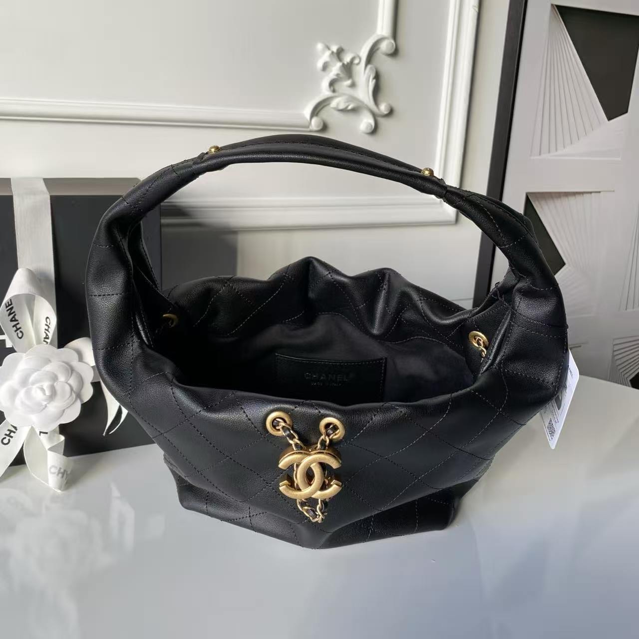 🌹Chanel 🔯 26C hobo hippie bag