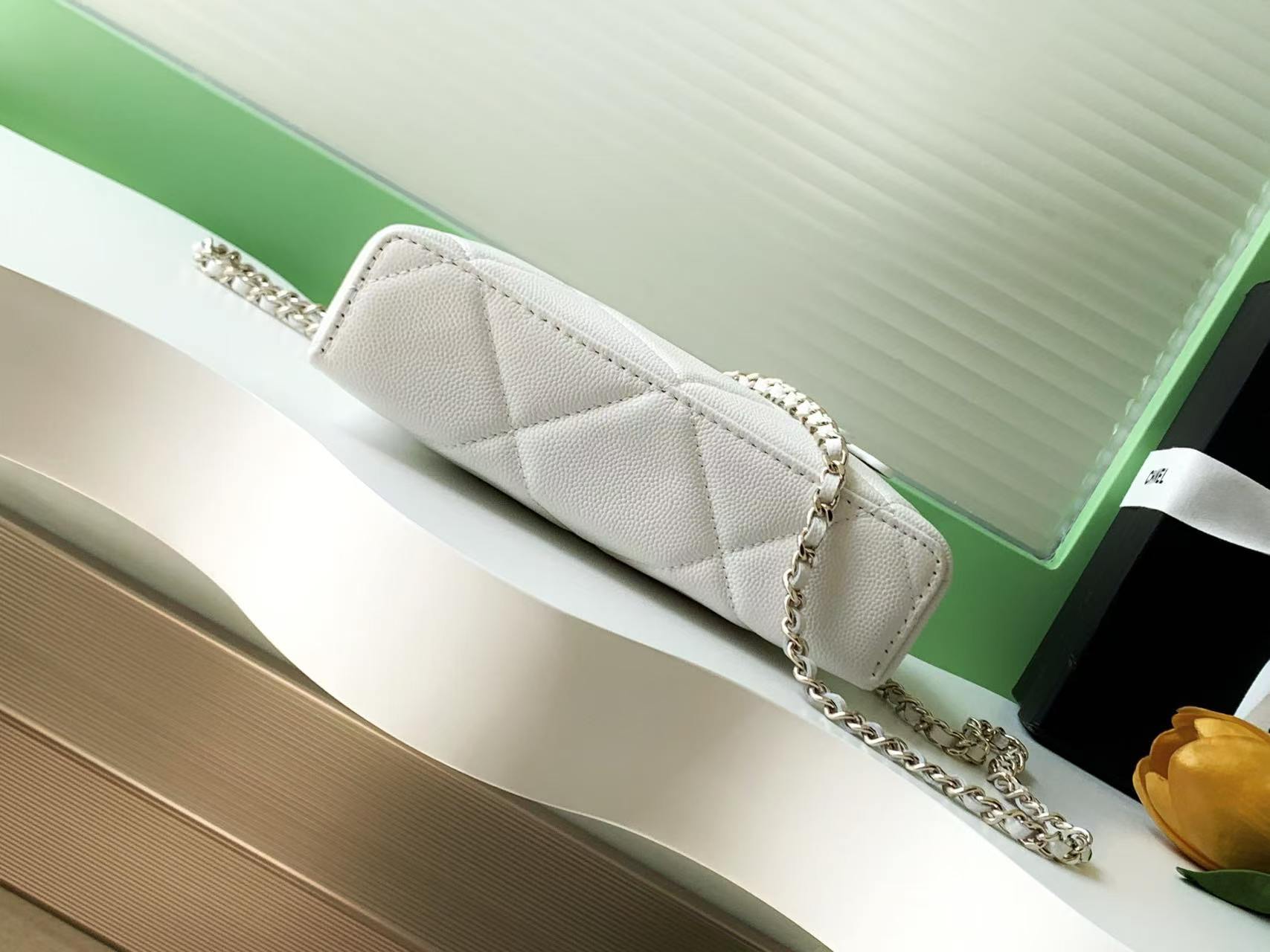 Chanel 25k large diamond pattern LP lunchbox bag!