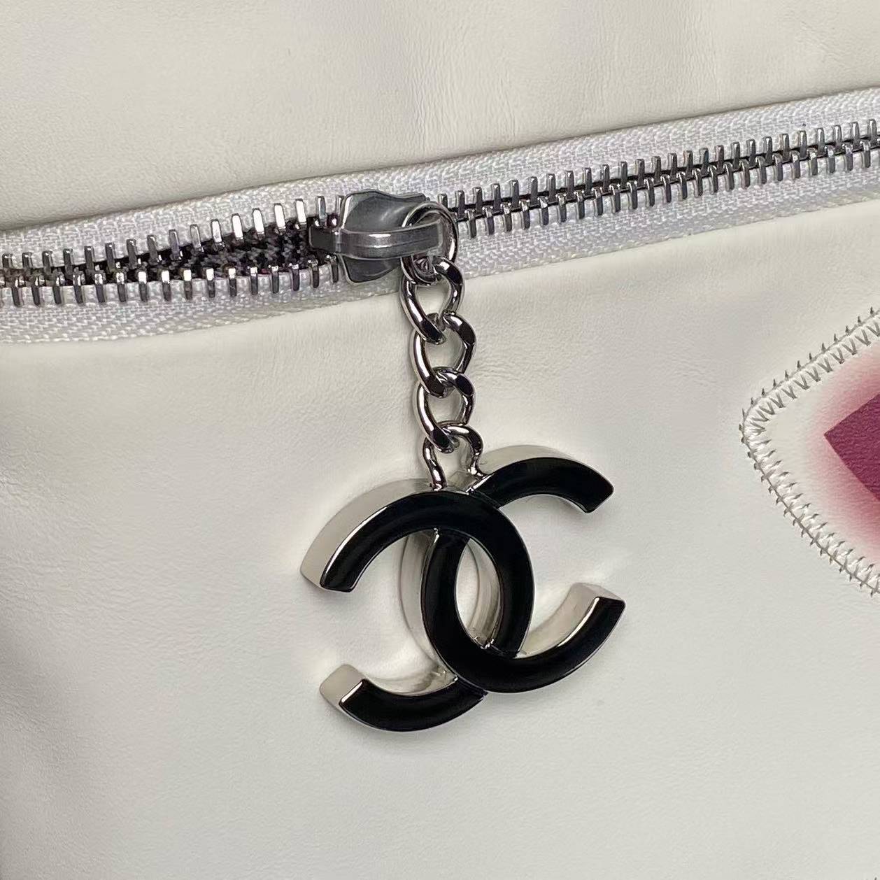 Chanel Paris London Limited Edition Graffiti Airport Tote Bag (Milk White Dyeing Powder)