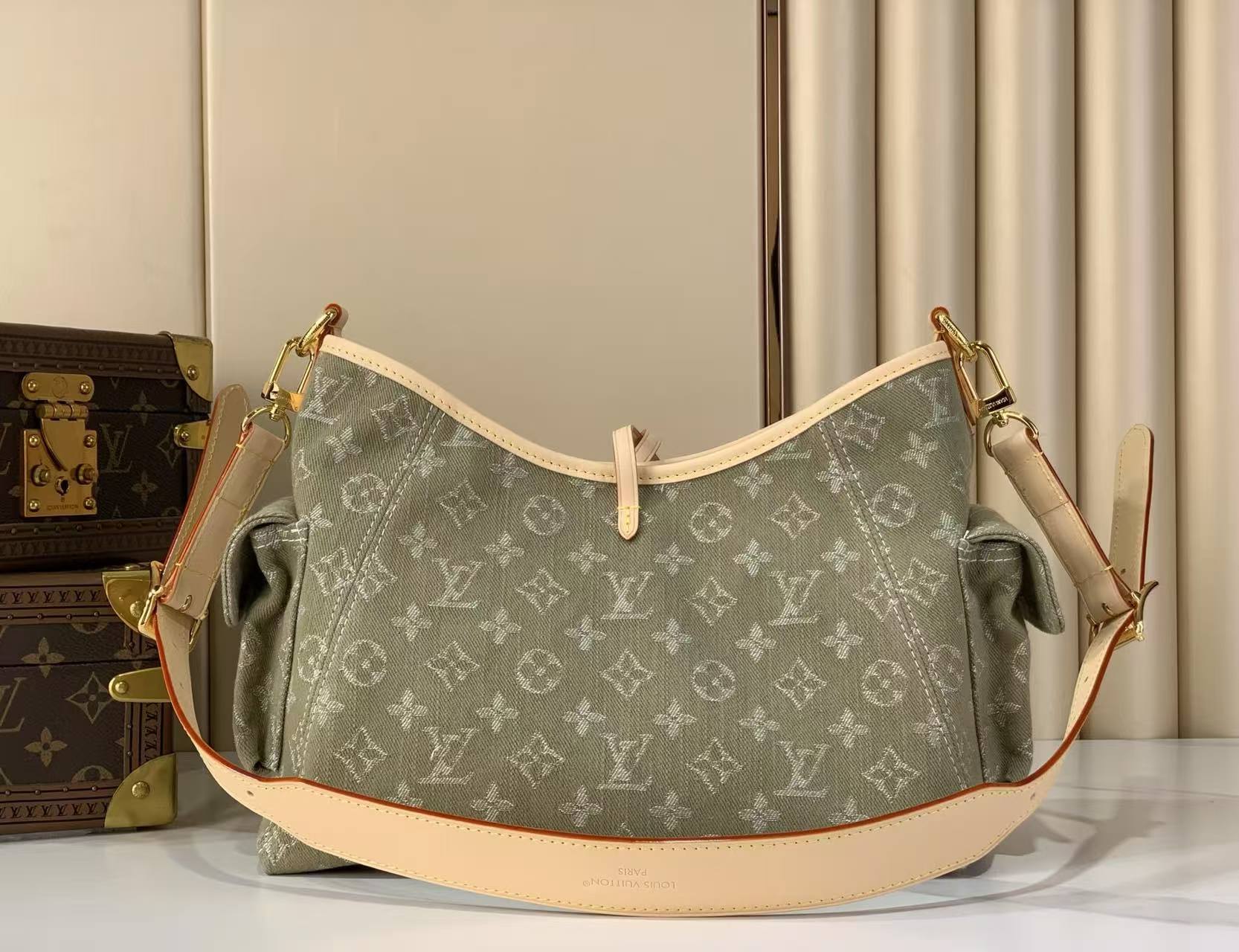 LV Carryall Cargo PM (item number M27623 khaki green denim)