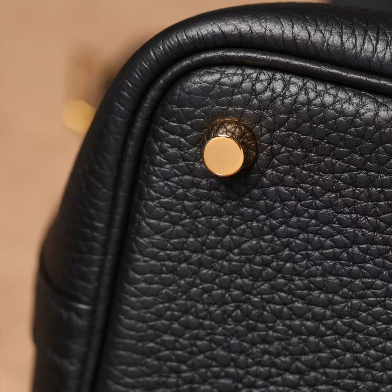 Herm è s Picotin Lock Basket 18 Black Togo Gold Buckle Handbag