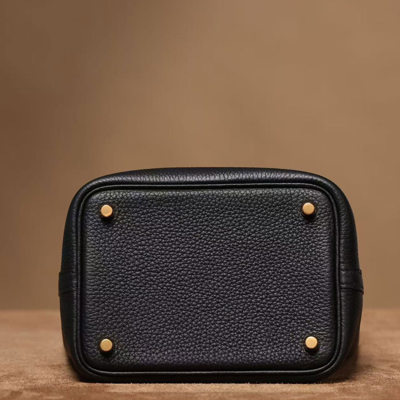 Herm è s Picotin Lock Basket 18 Black Togo Gold Buckle Handbag