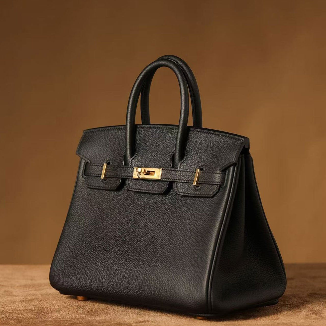 Herm è s Birkin 25 Black Togo Leather Gold Buckle Platinum Bag