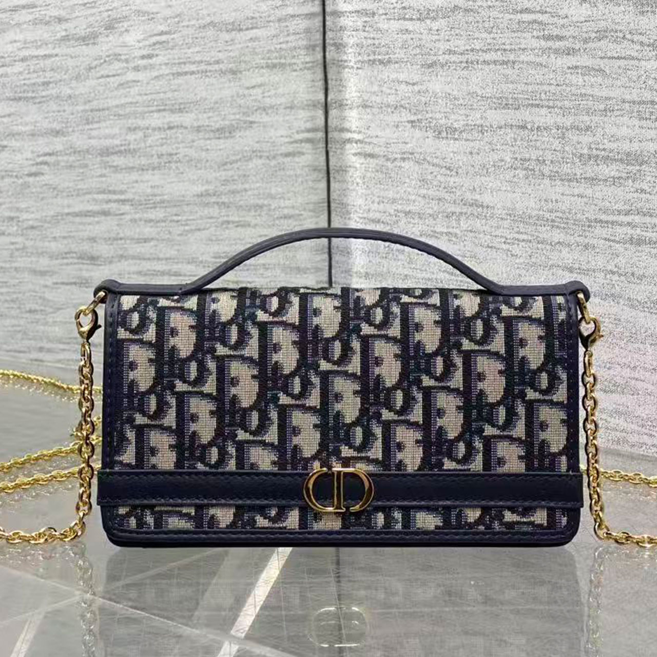 Dior 30 Montaigne Vintage Montaigne Handheld Chain Underarm Bag