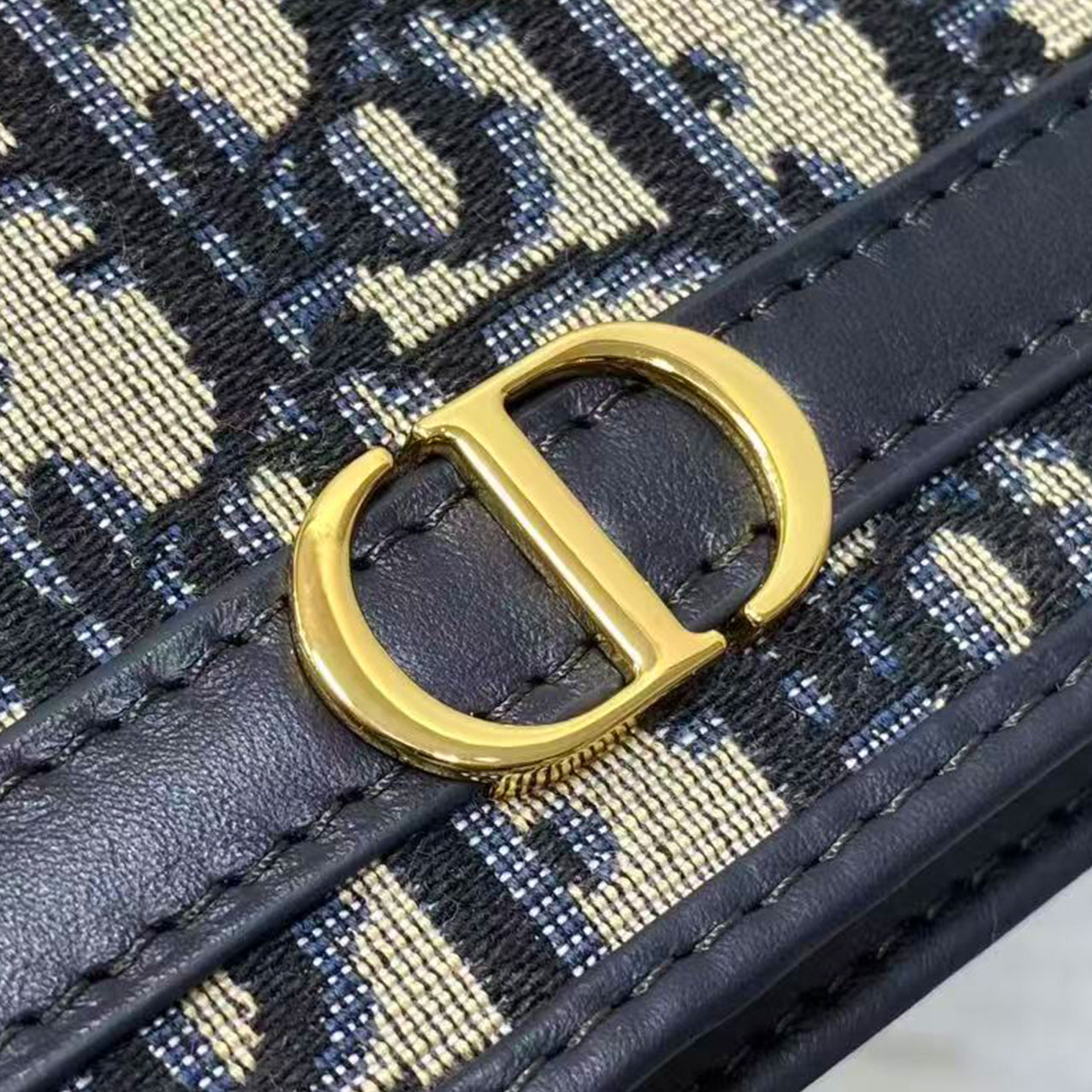 Dior 30 Montaigne Vintage Montaigne Handheld Chain Underarm Bag