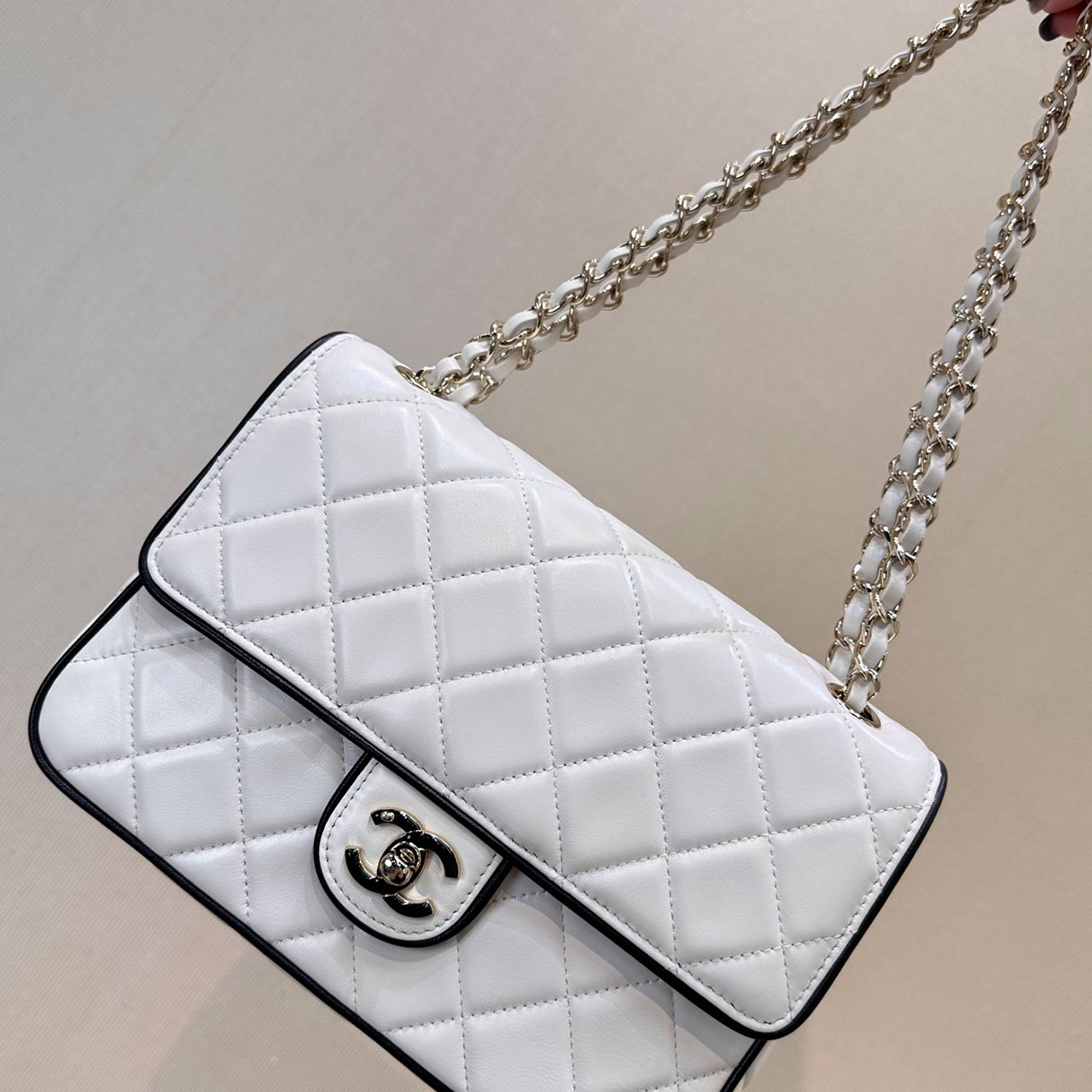 CHANEL Aries leather black rolled edge silver buckle Classic Flap small diamond grid bag