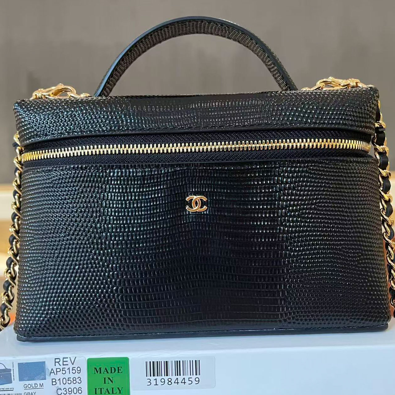 CHANEL Black Lizard Pattern Leather Gold Label Handheld Chain Makeup Box Bag