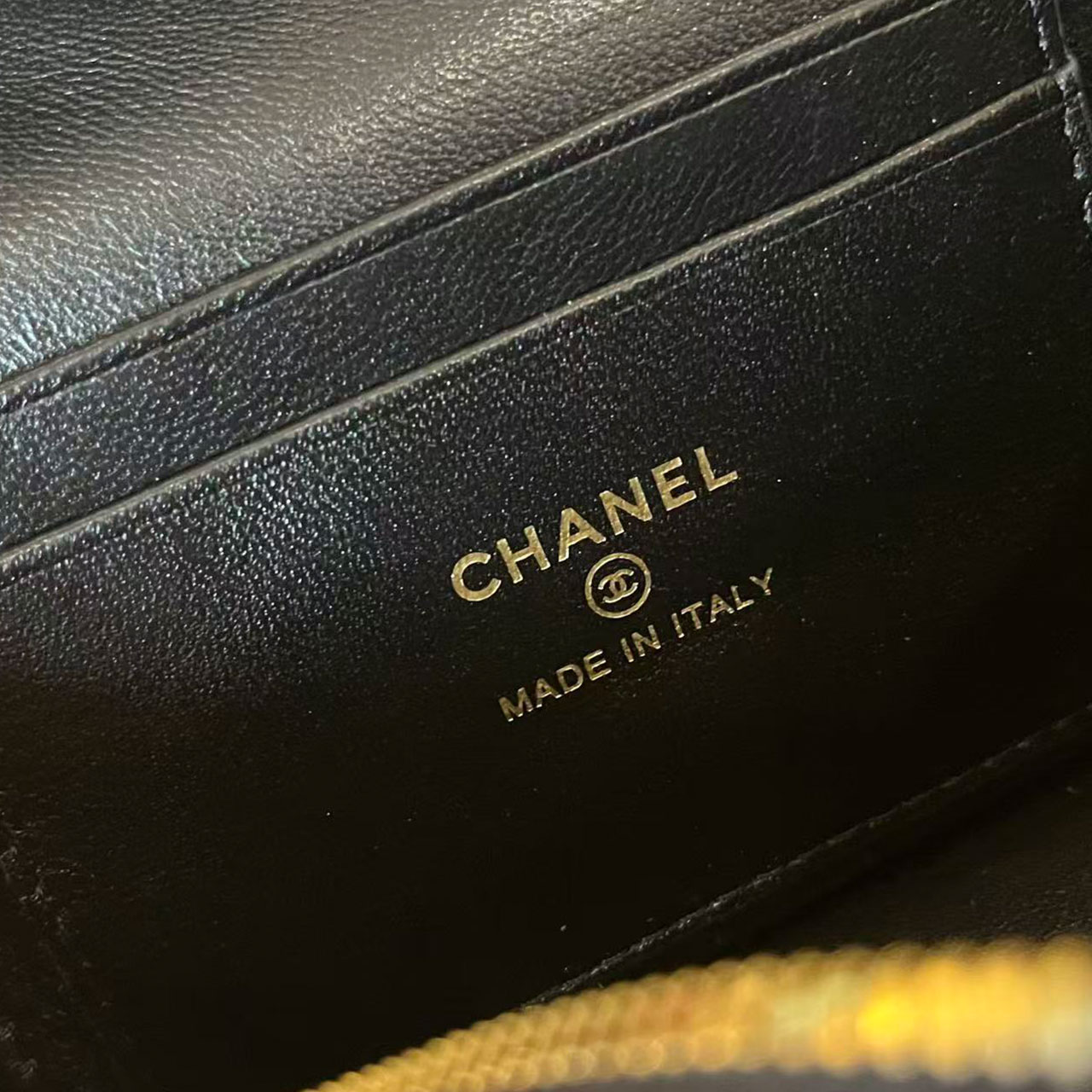 CHANEL Black Lizard Pattern Leather Gold Label Handheld Chain Makeup Box Bag