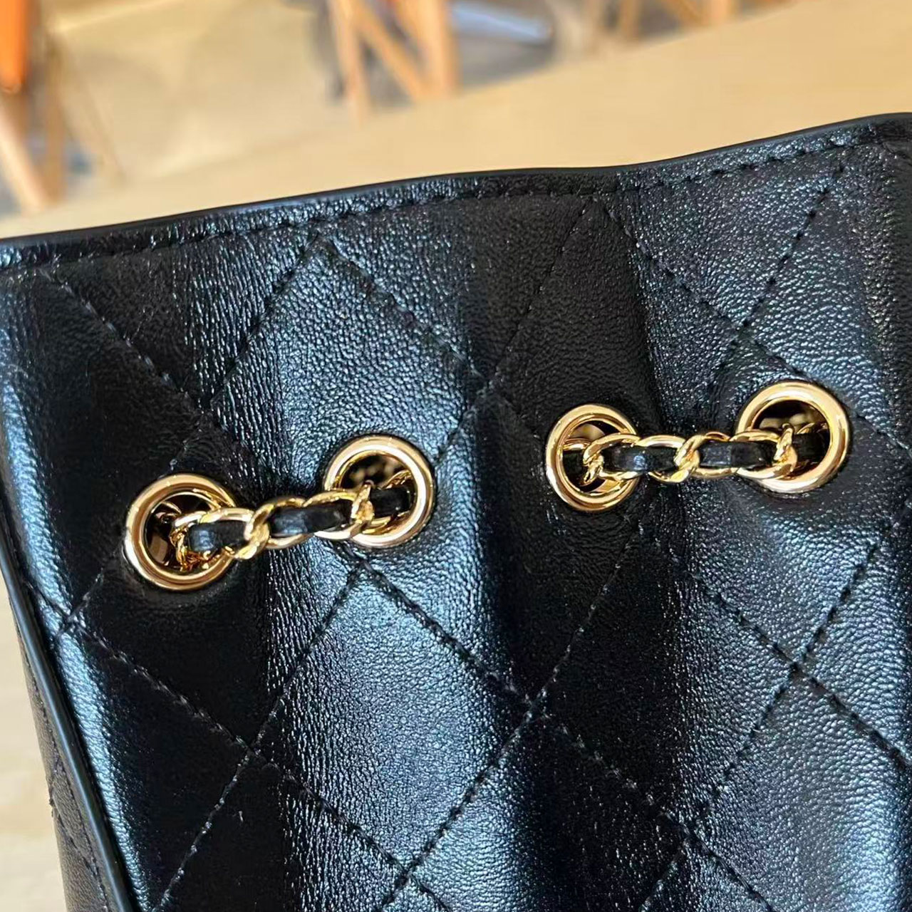CHANEL black diamond grid double C chain vertical mobile phone crossbody bag