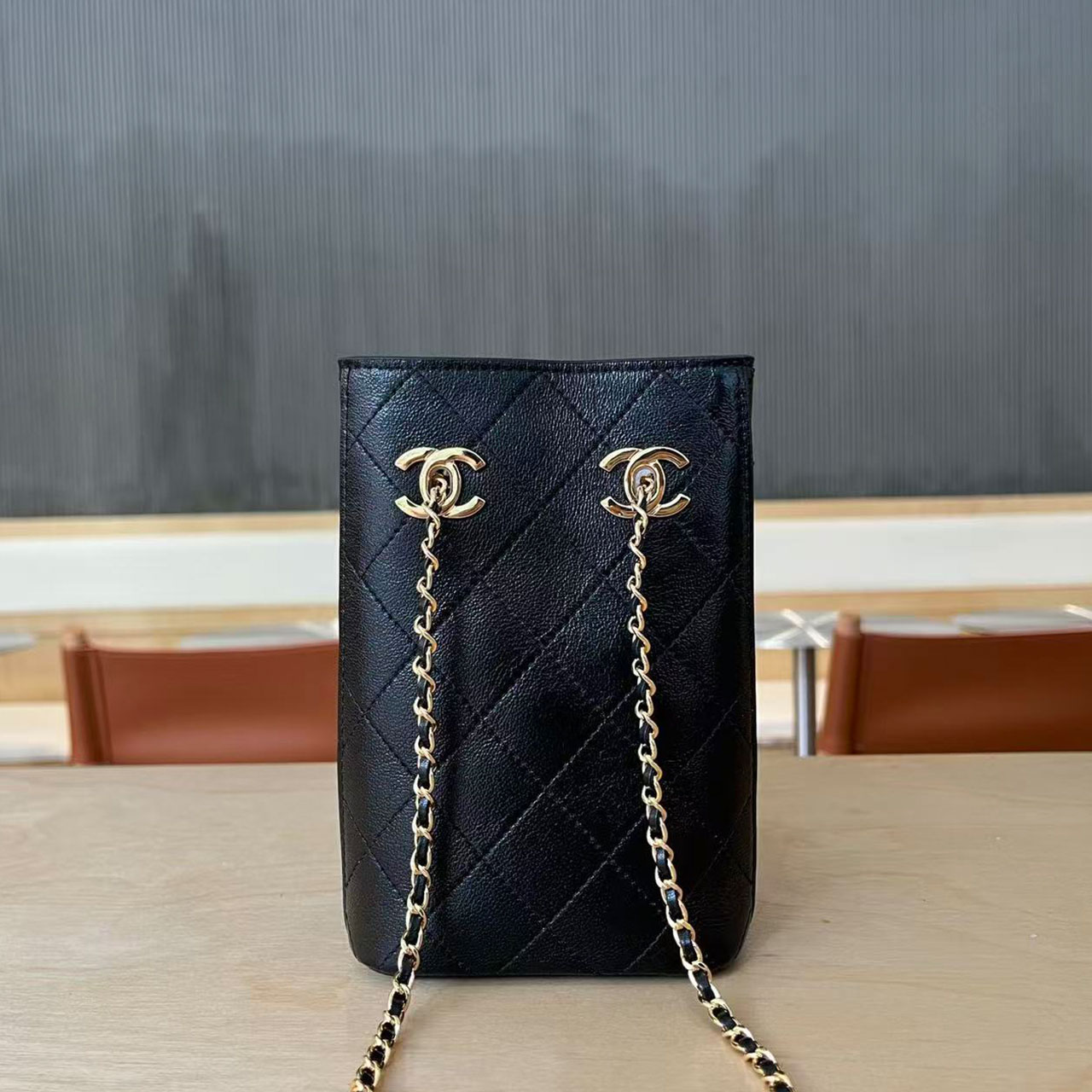 CHANEL black diamond grid double C chain vertical mobile phone crossbody bag