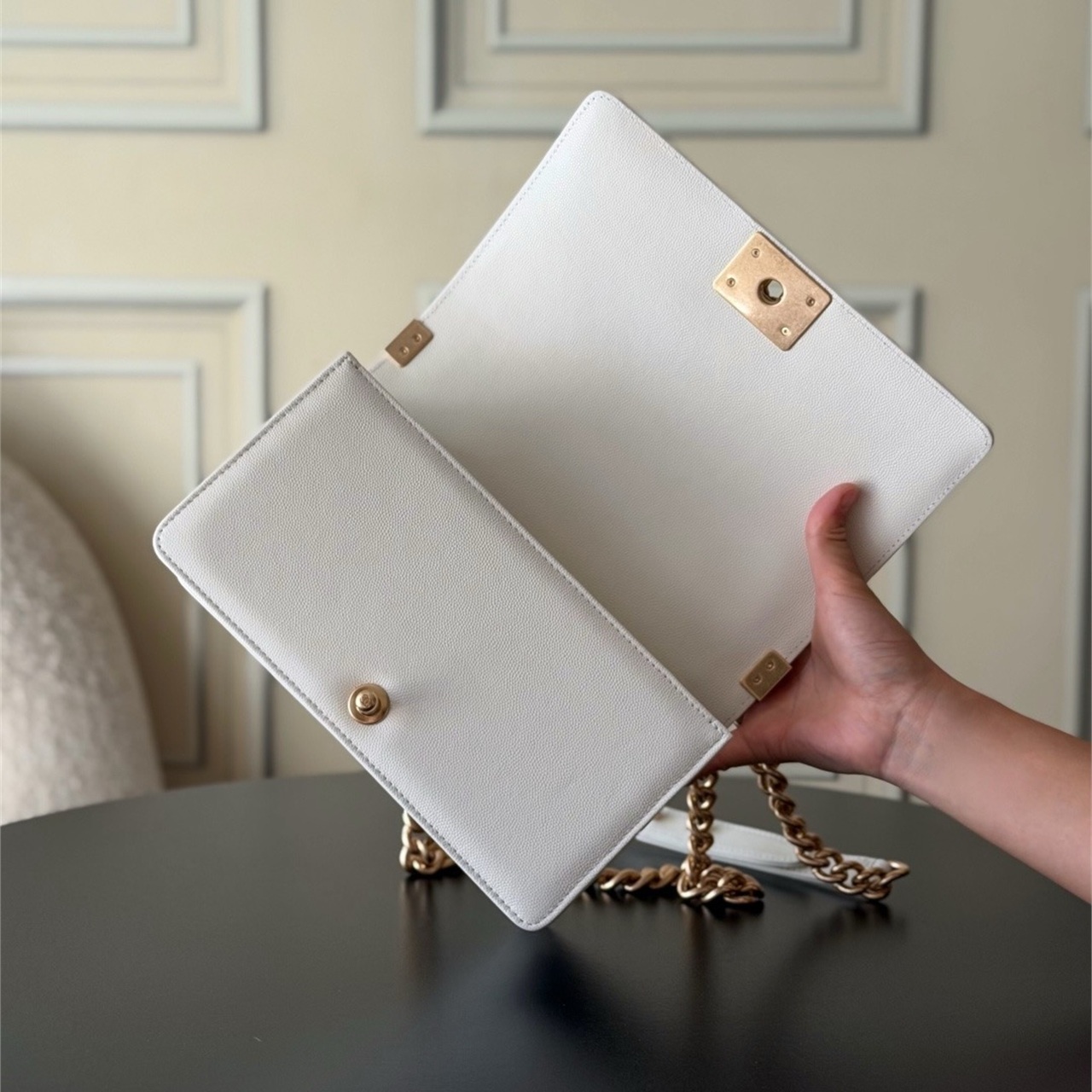 CHANEL beige caviar cowhide vintage gold buckle Leboy medium chain bag