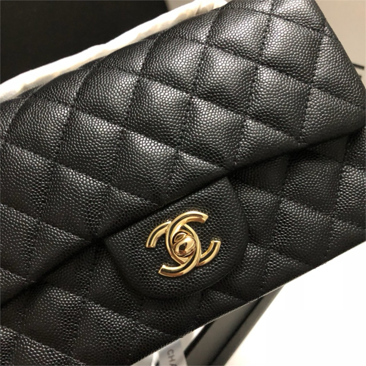 CHANEL black caviar cowhide silver buckle CF mini chain bag
