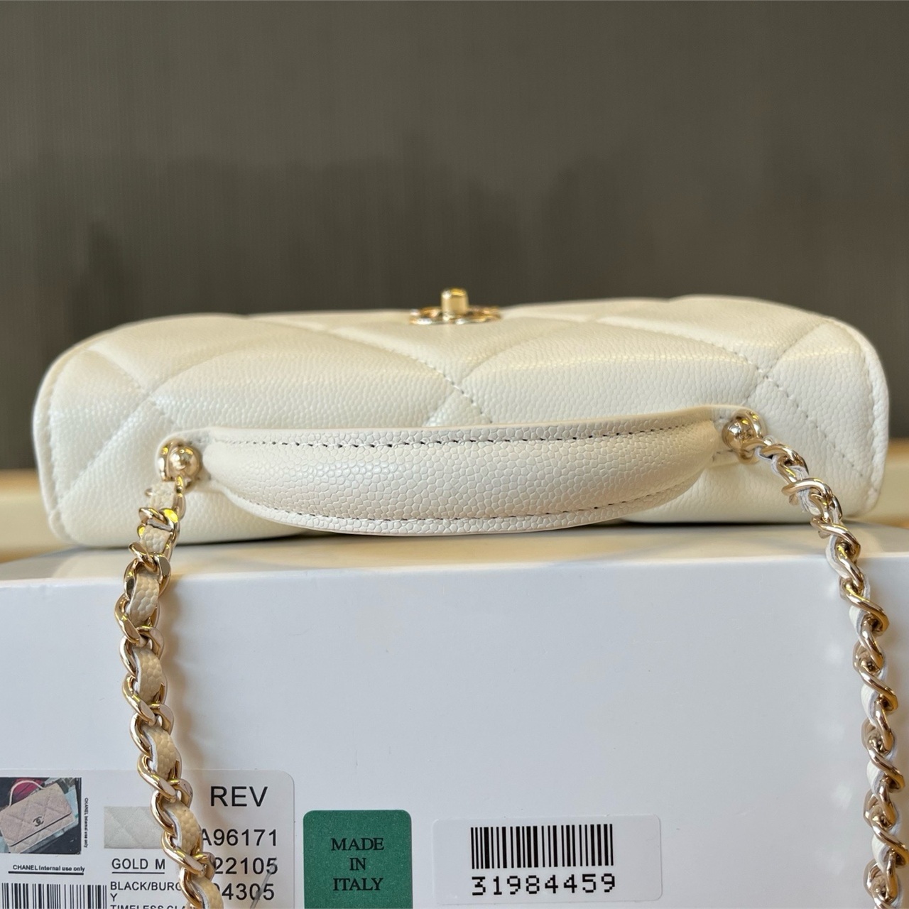 CHANEL Milk White Caviar Cowhide Handheld WOC Chain Bag