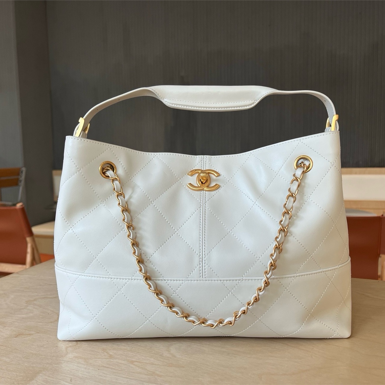 CHANEL Milk White Smooth Leather Diamond Grid Double Chain Tote Commuter Bag