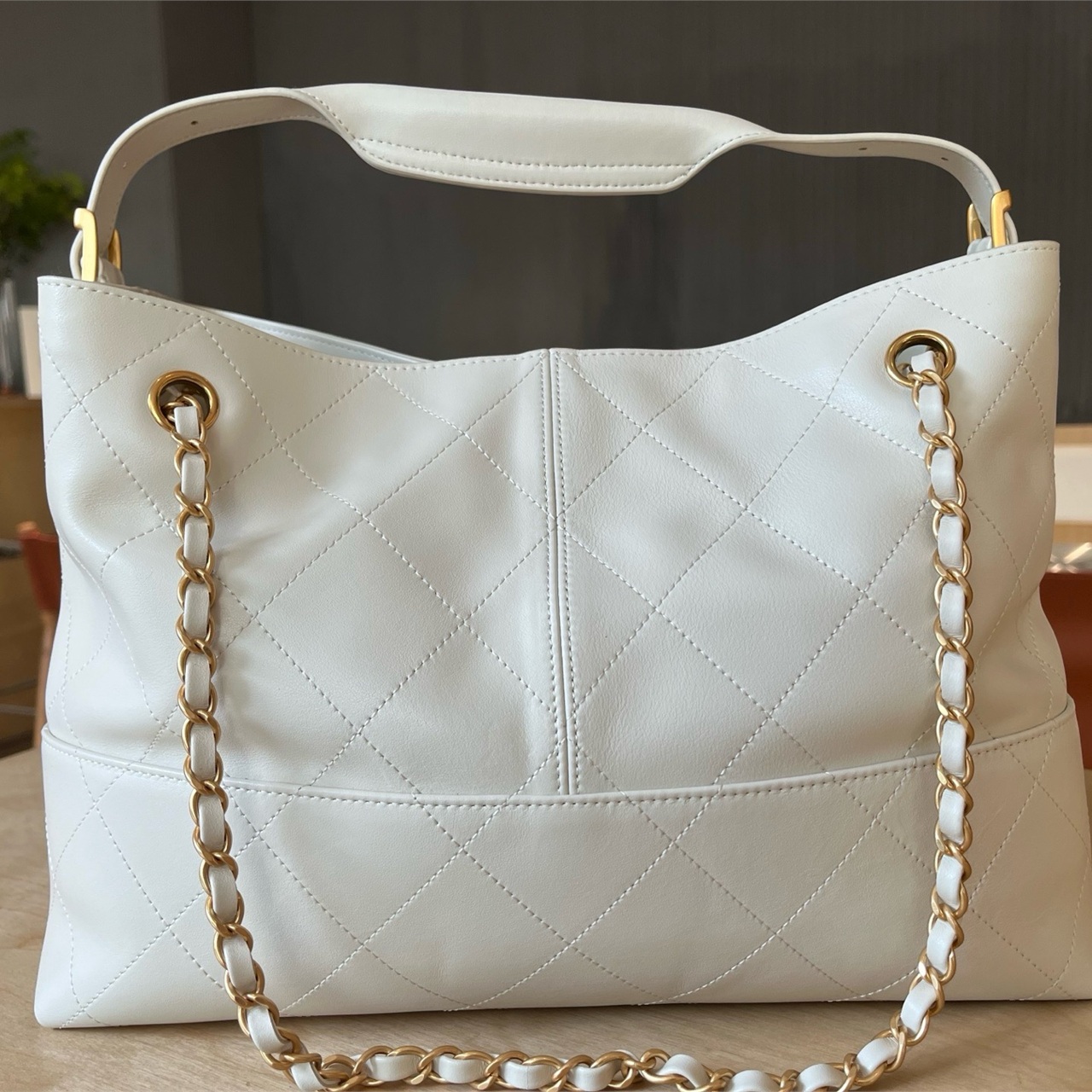 CHANEL Milk White Smooth Leather Diamond Grid Double Chain Tote Commuter Bag