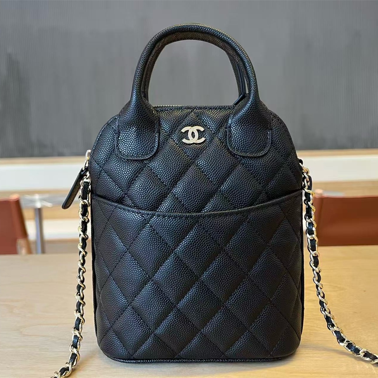 CHANEL Black Caviar Cowhide Vertical Handheld Shoulder Cross Shoulder Small Backpack