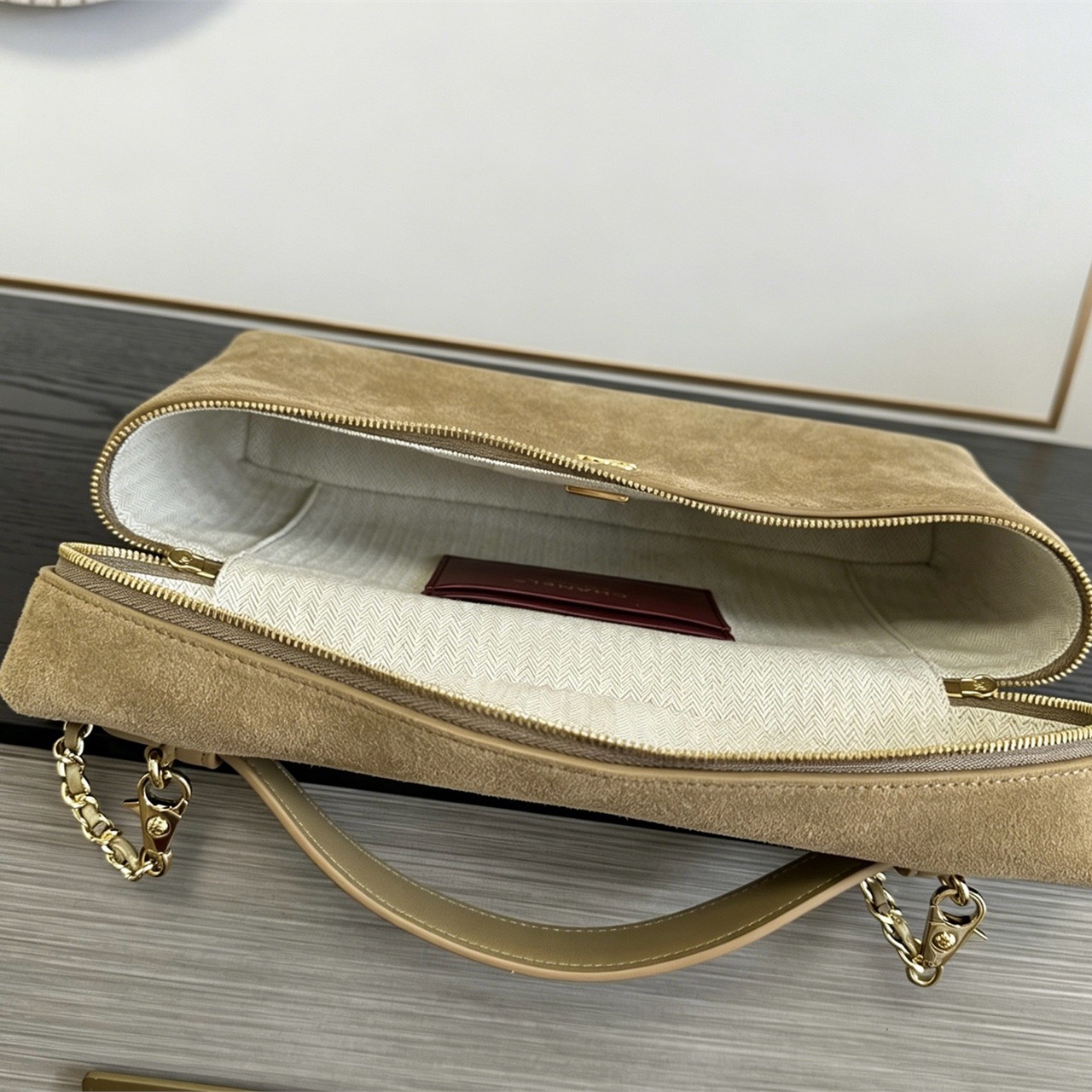 CHANEL khaki suede patchwork glossy leather hand-held rectangular makeup bag