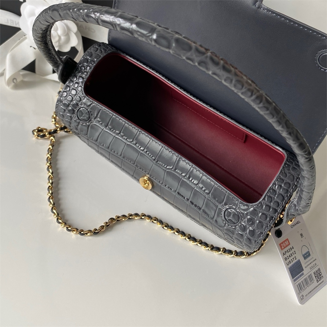 CHANEL dark gray shiny crocodile patterned cowhide hand-held stick armpit bag