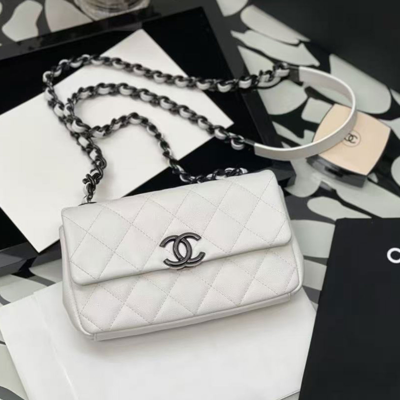 CHANEL Milk White Soft Light Sheepskin Gun Black Metal Diamond Grid CF Flip Chain Bag