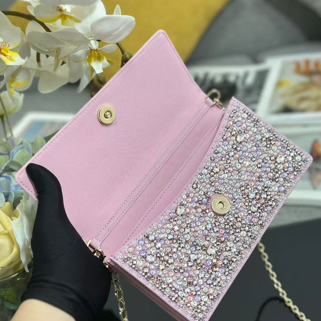 Miss Dior Embroidered Light Purple Pearl Diamond, New Product in Chain Bag Series