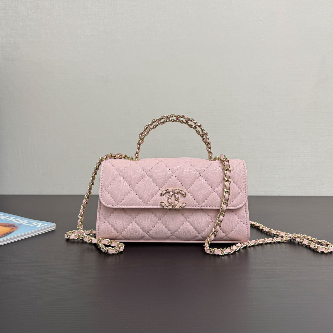 CHANEL white caviar diamond grid hand-held chain WOC long crossbody bag
